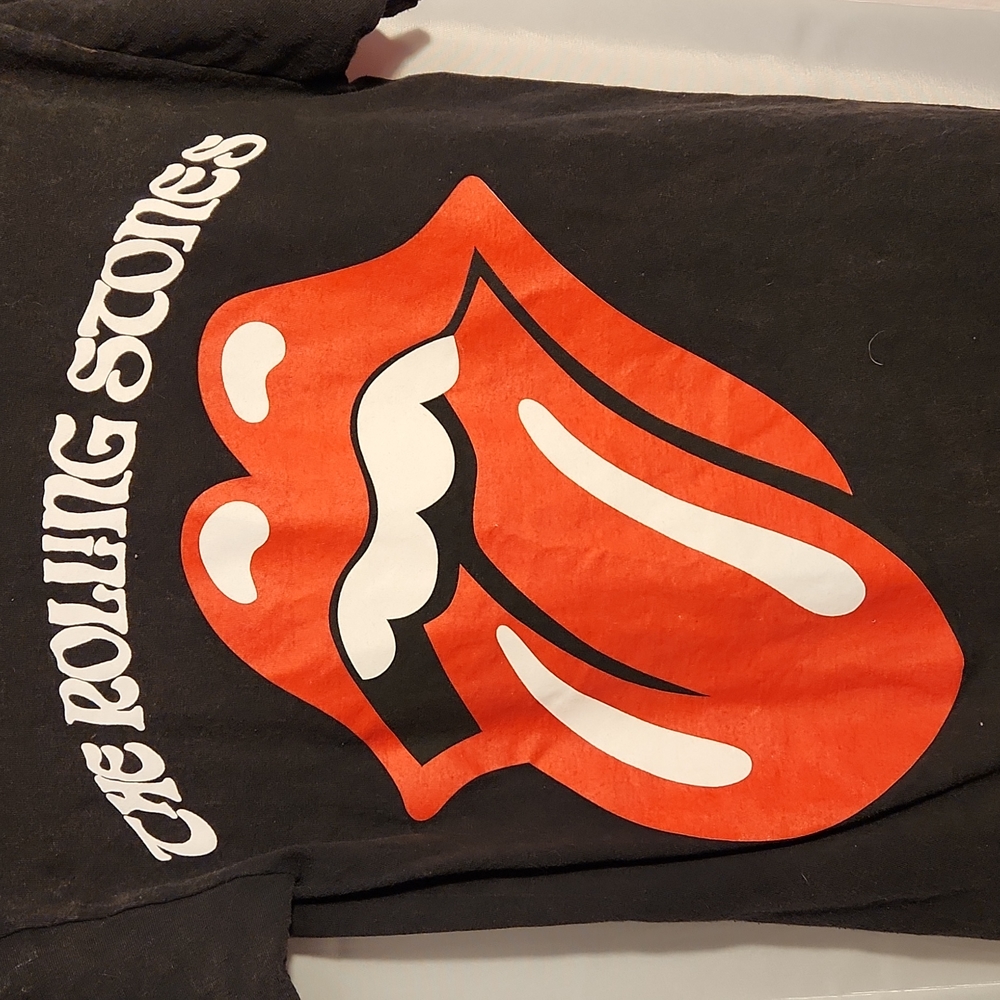 Rolling Stones Small black T-shirt with Tongue logo on front. - Picture 3 of 3